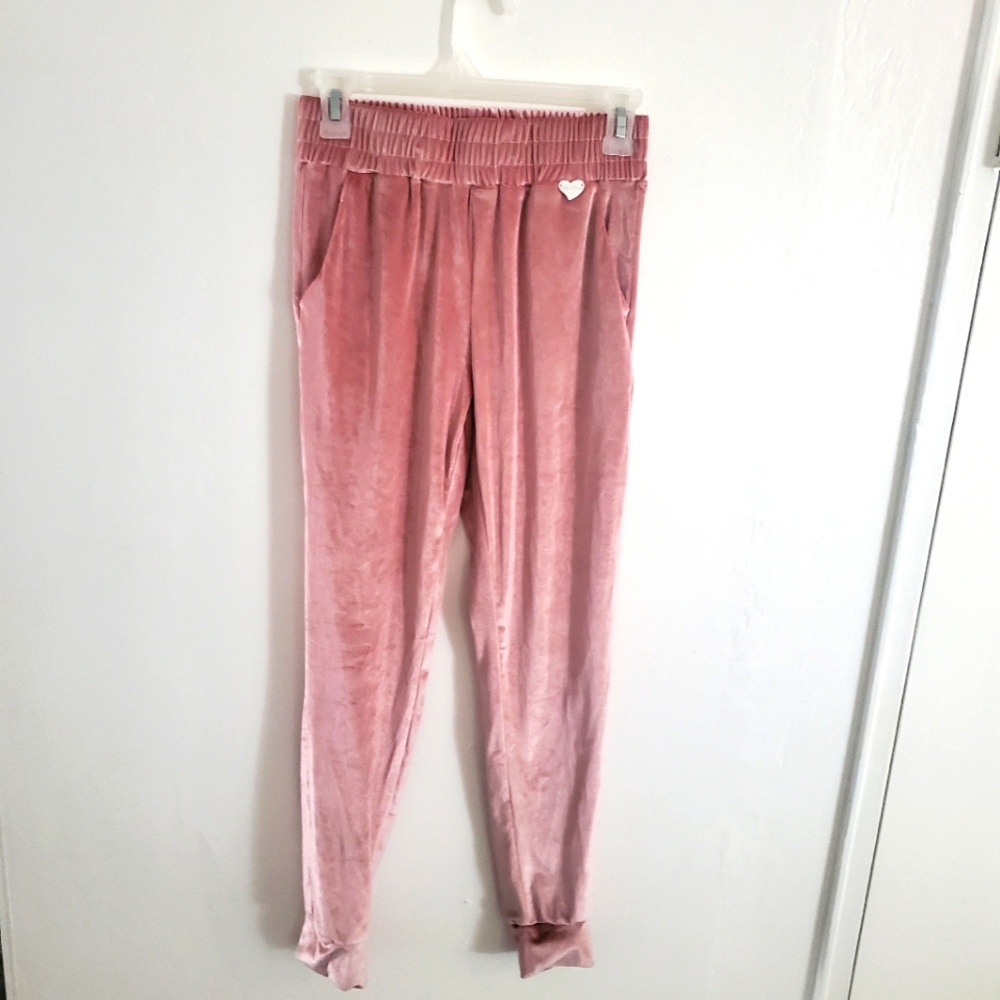 Cute booty lounge velvet pink jogger medium like new